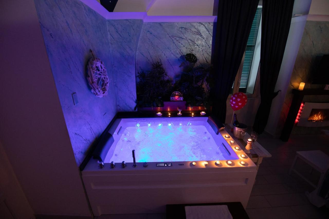 Stabiae Luxury Rooms Castellammare di Stabia Eksteriør billede