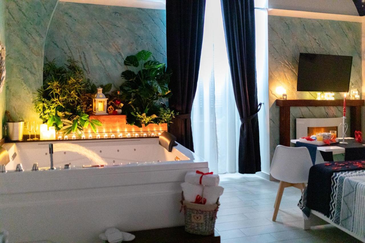 Stabiae Luxury Rooms Castellammare di Stabia Eksteriør billede